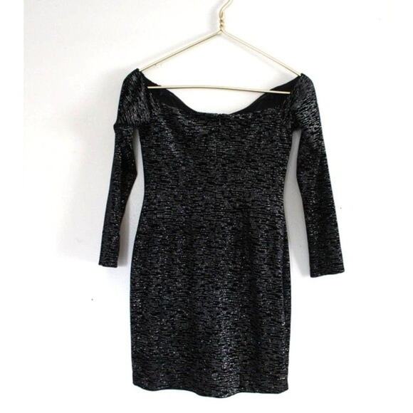 Astr Heartbreaker Bodycon Dress Sparkly Mini Off Shoulder Holiday New YearsSmall - Picture 5 of 7